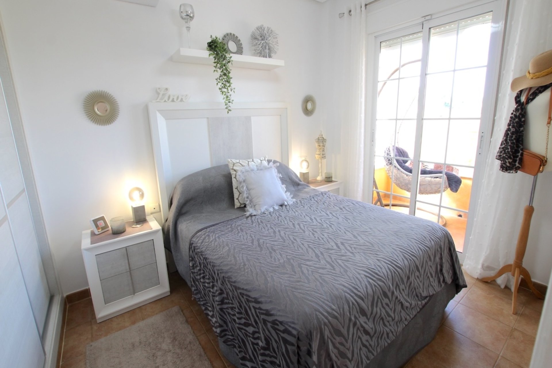 Resale - Villa * - Guardamar - El Raso - El Raso *