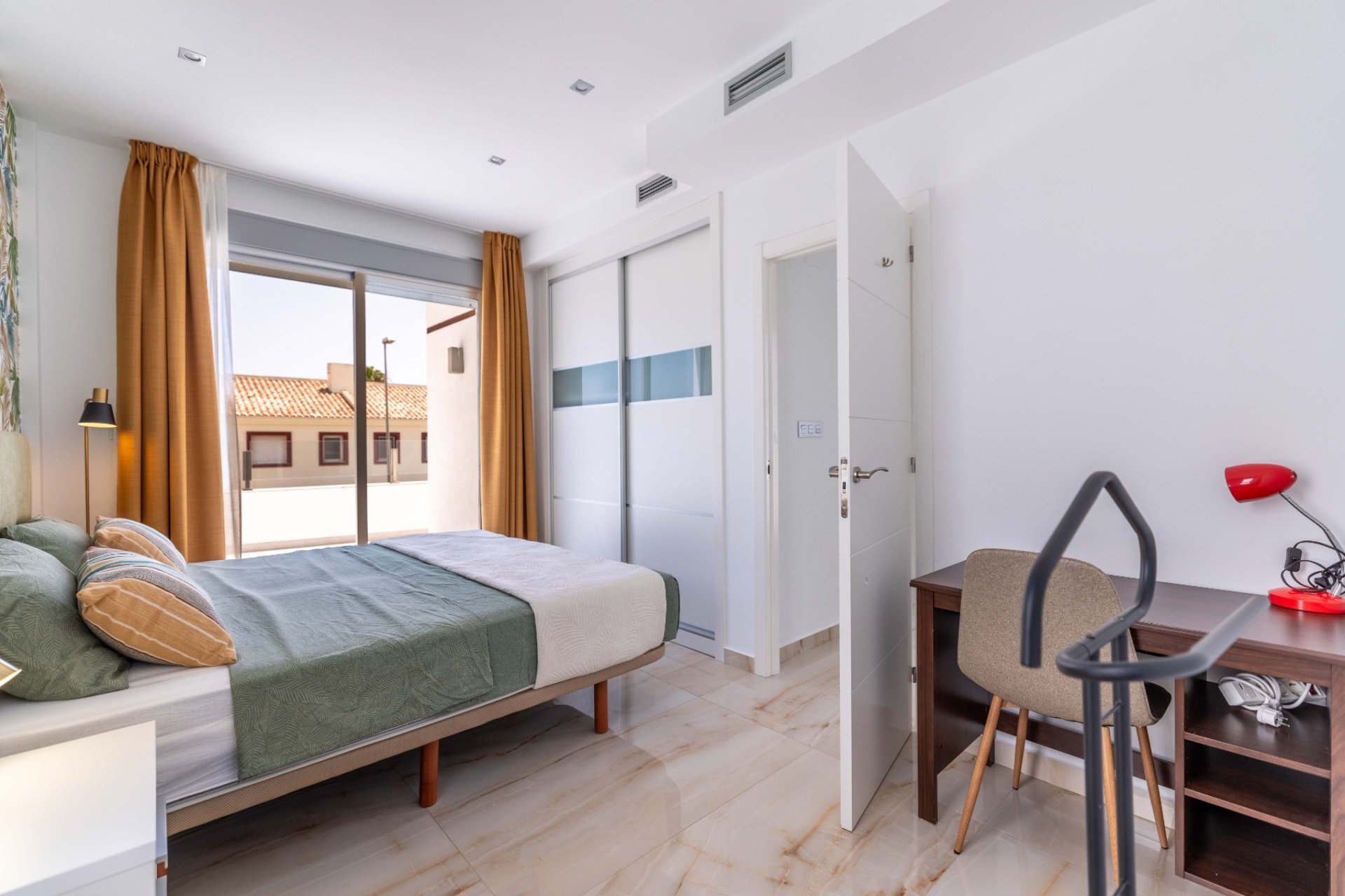 Resale - Villa / House - Ciudad Quesada *