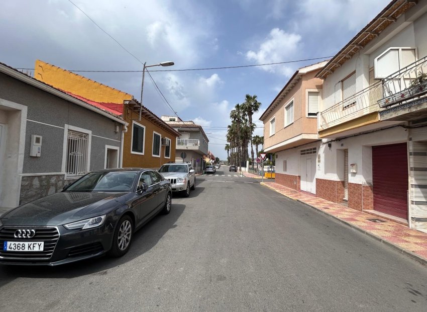 Resale - Villa * - Jacarilla *