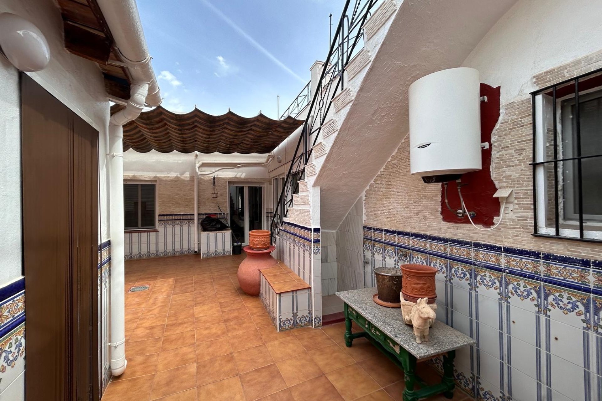 Resale - Villa * - Jacarilla *