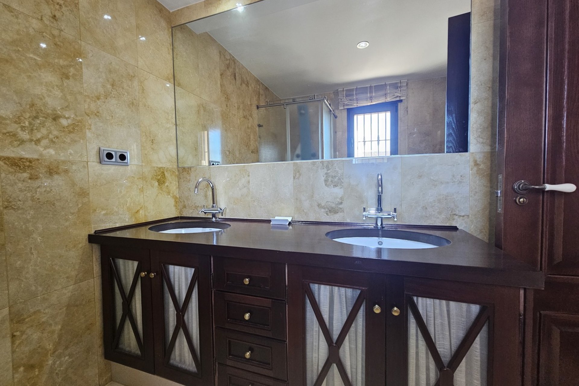 Resale - Villa * - La Manga del Mar Menor * - La Manga Del Mar Menor *