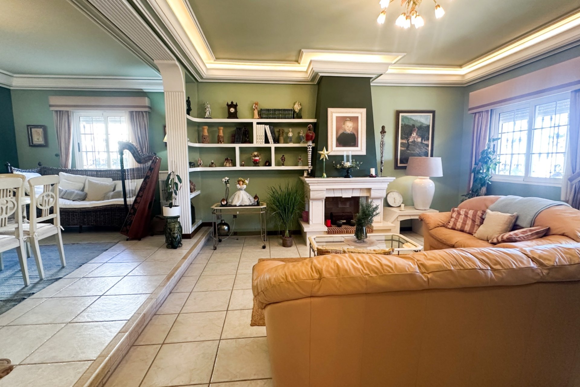 Resale - Villa * - La Mata *