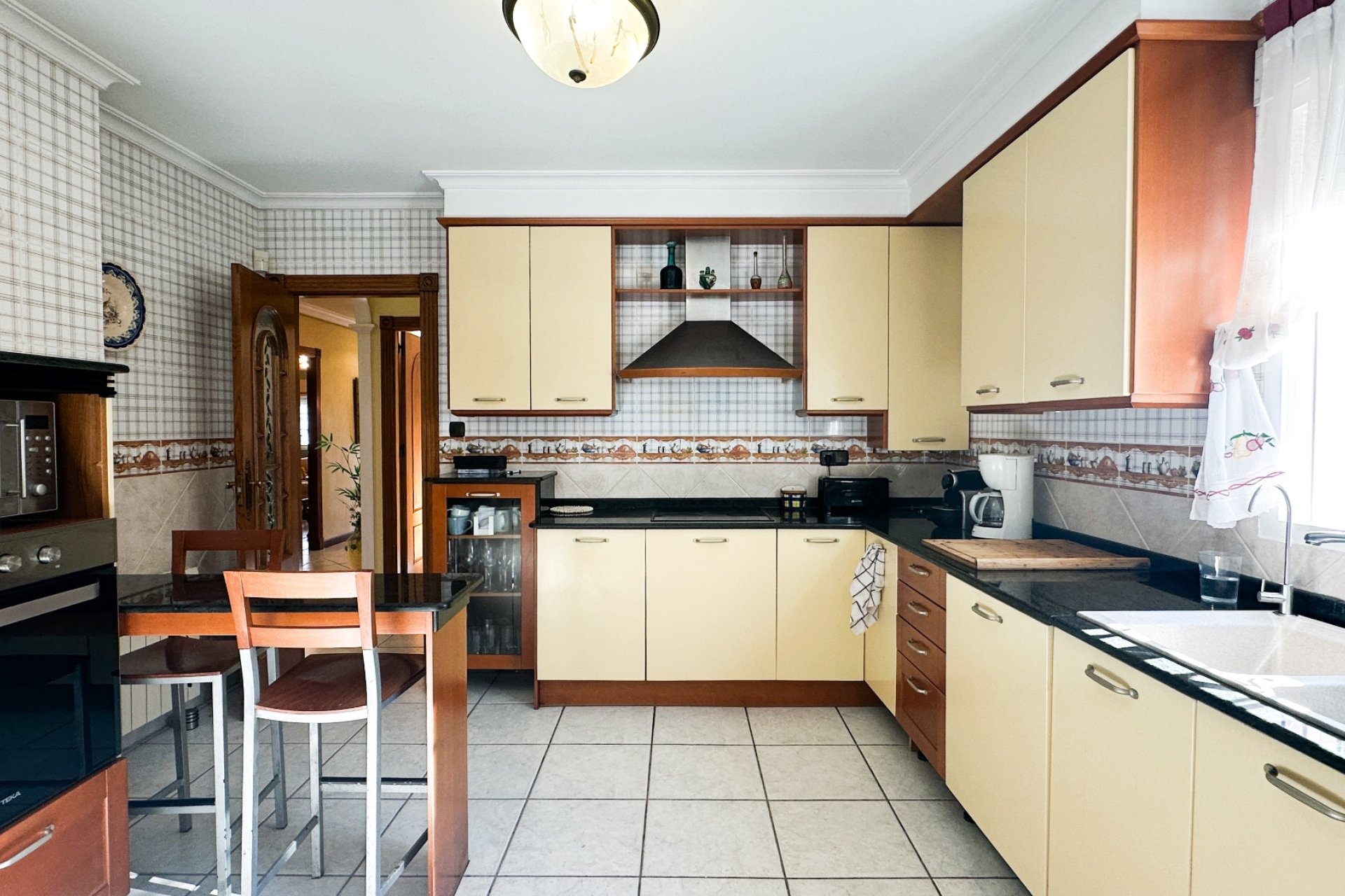 Resale - Villa * - La Mata *