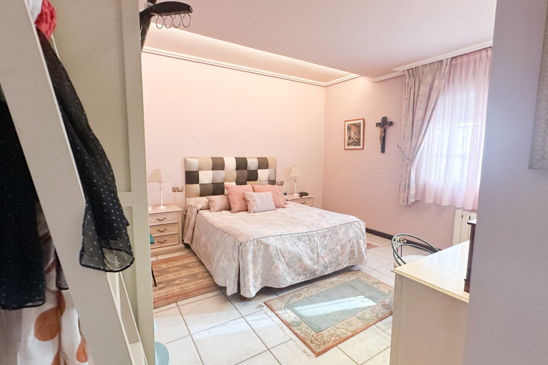 Resale - Villa * - La Mata *