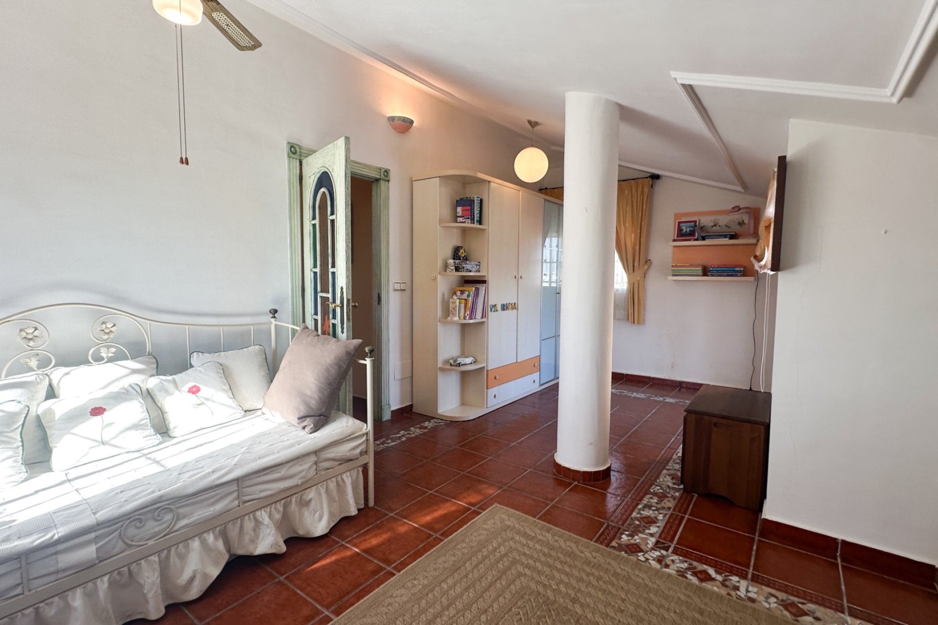 Resale - Villa * - La Mata *