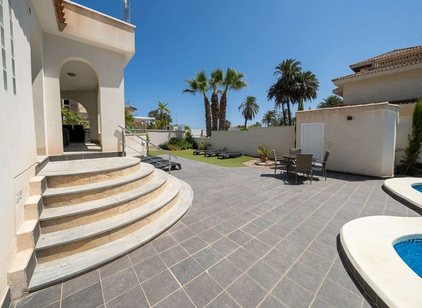 Resale - Villa - La Zenia - Beach