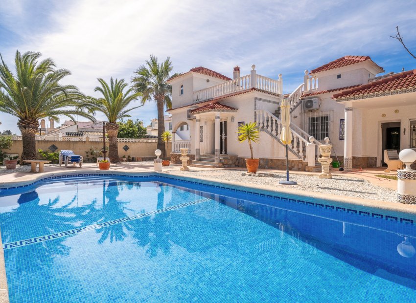 Resale - Villa - La Zenia - Beachside