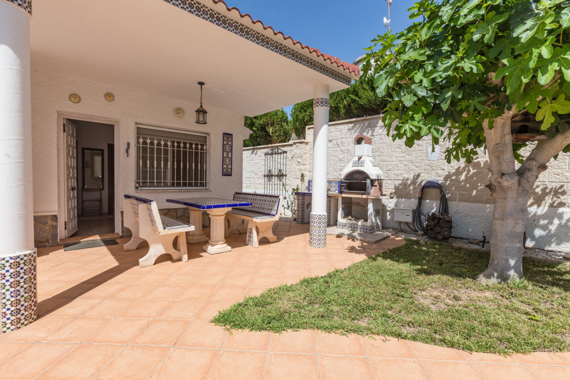 Resale - Villa - La Zenia - Beachside