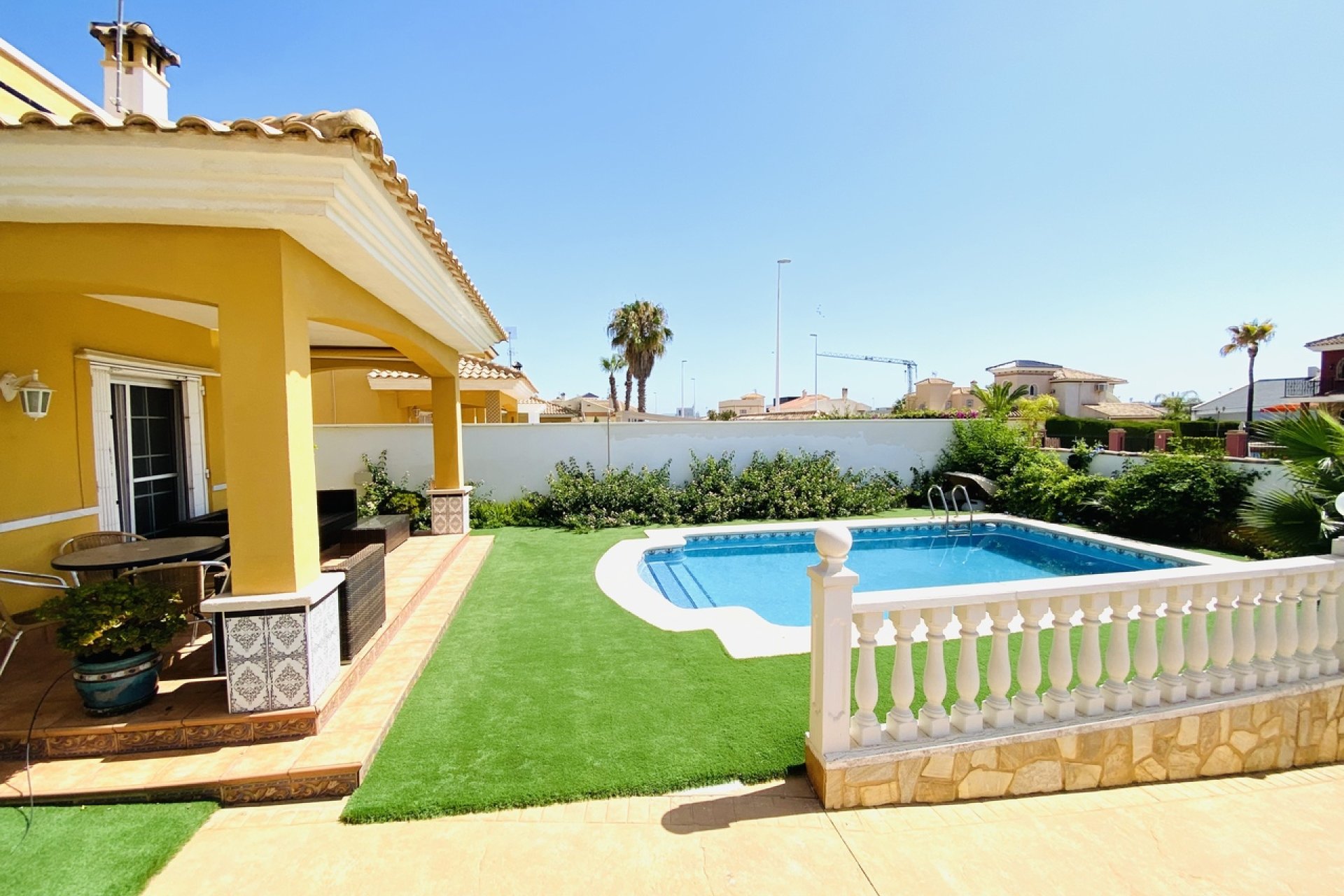 Resale - Villa - La Zenia