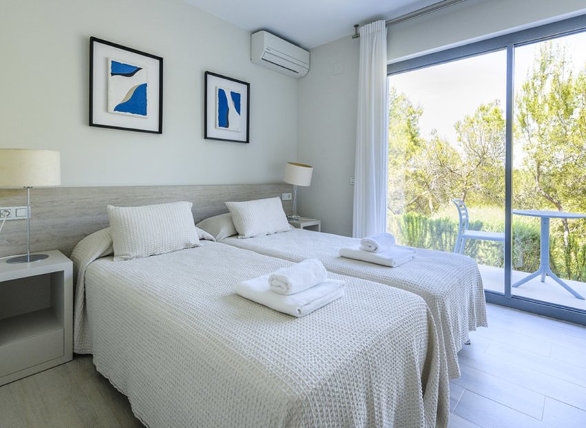 Resale - Villa * - Las Colinas Golf - Las Colinas Golf Resort *