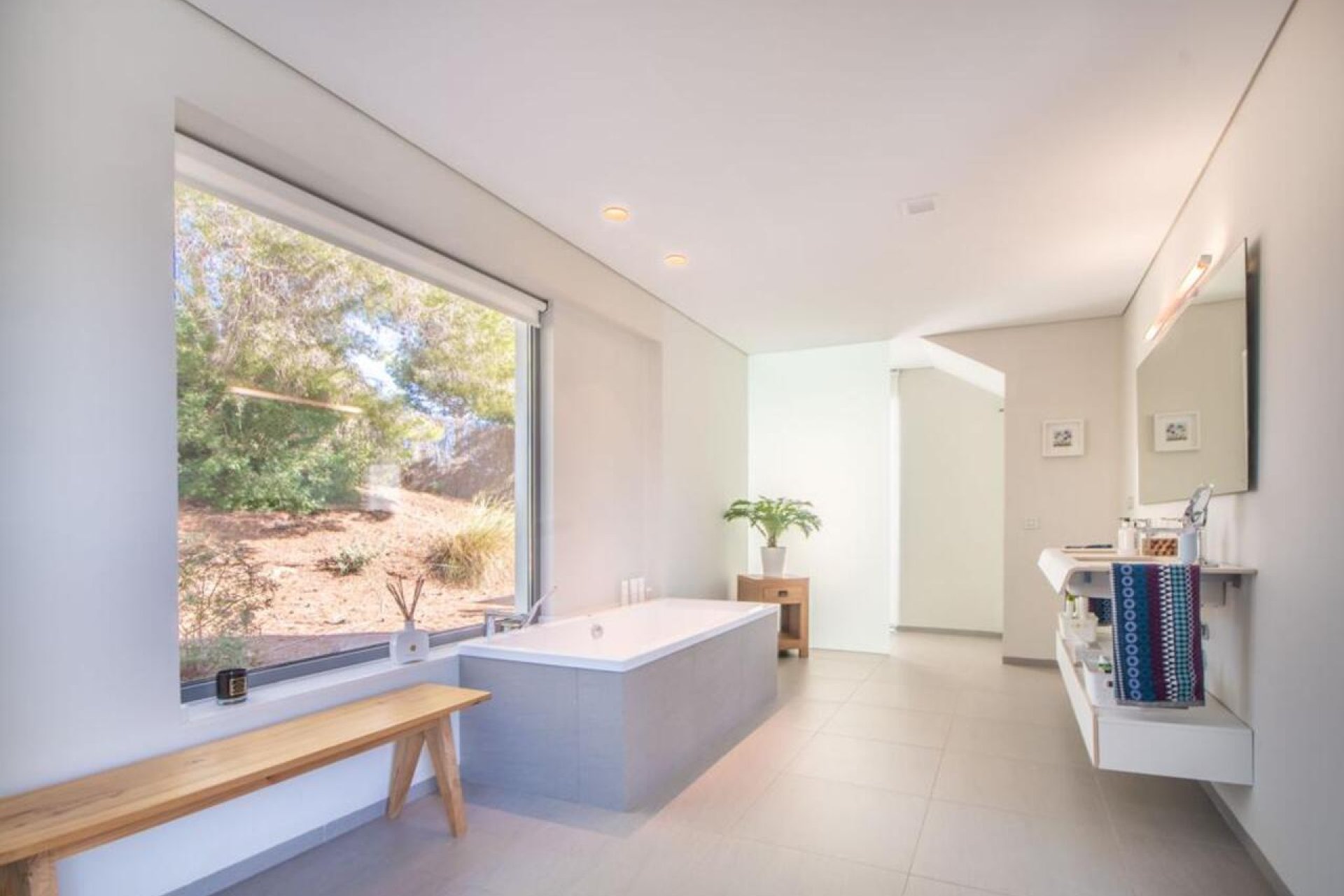 Resale - Villa * - Las Colinas Golf - Las Colinas Golf Resort *