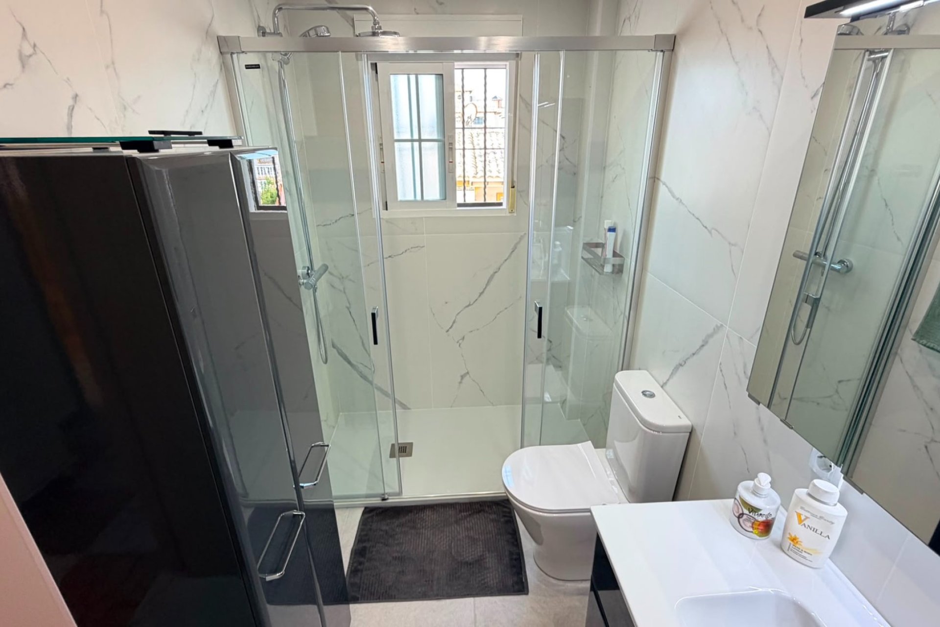 Resale - Villa * - Lomas de Cabo Roig * - Orihuela Costa