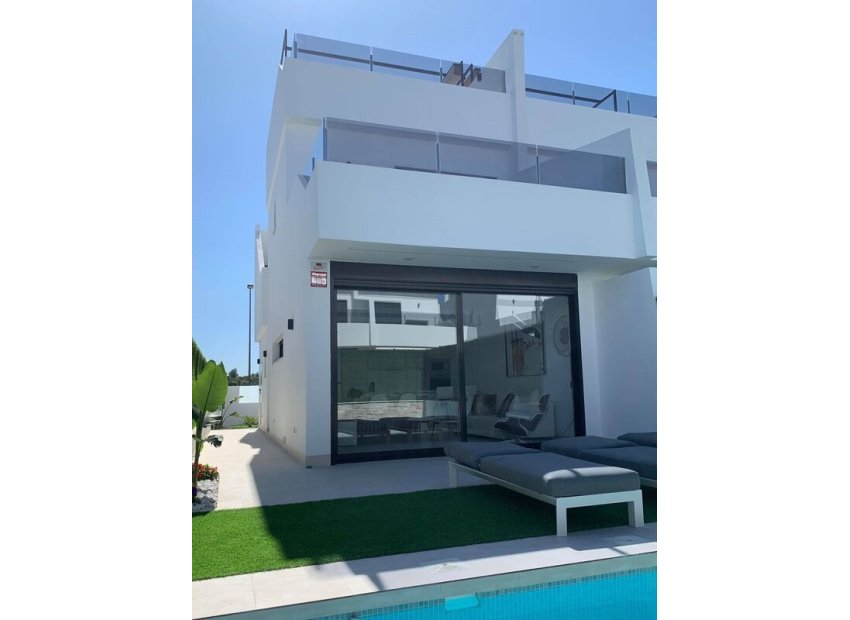 Resale - Villa - LOS ALCÁZARES - Serena Golf