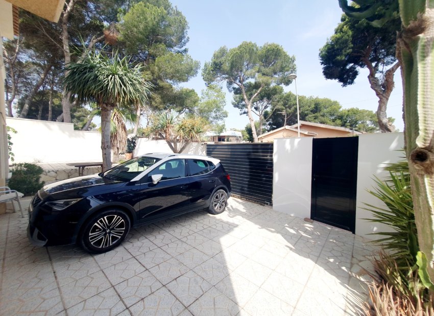 Resale - Villa * - Los Balcones - Torrevieja