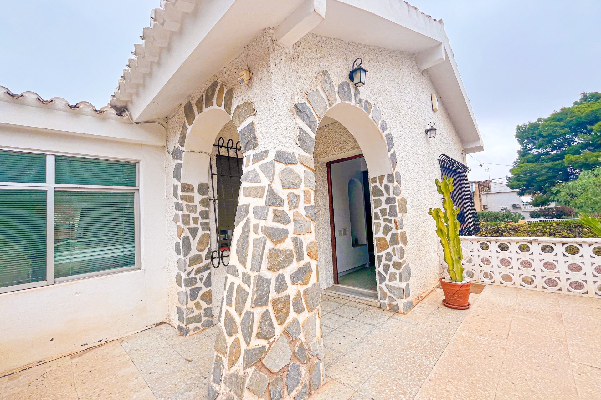 Resale - Villa - Los Balcones