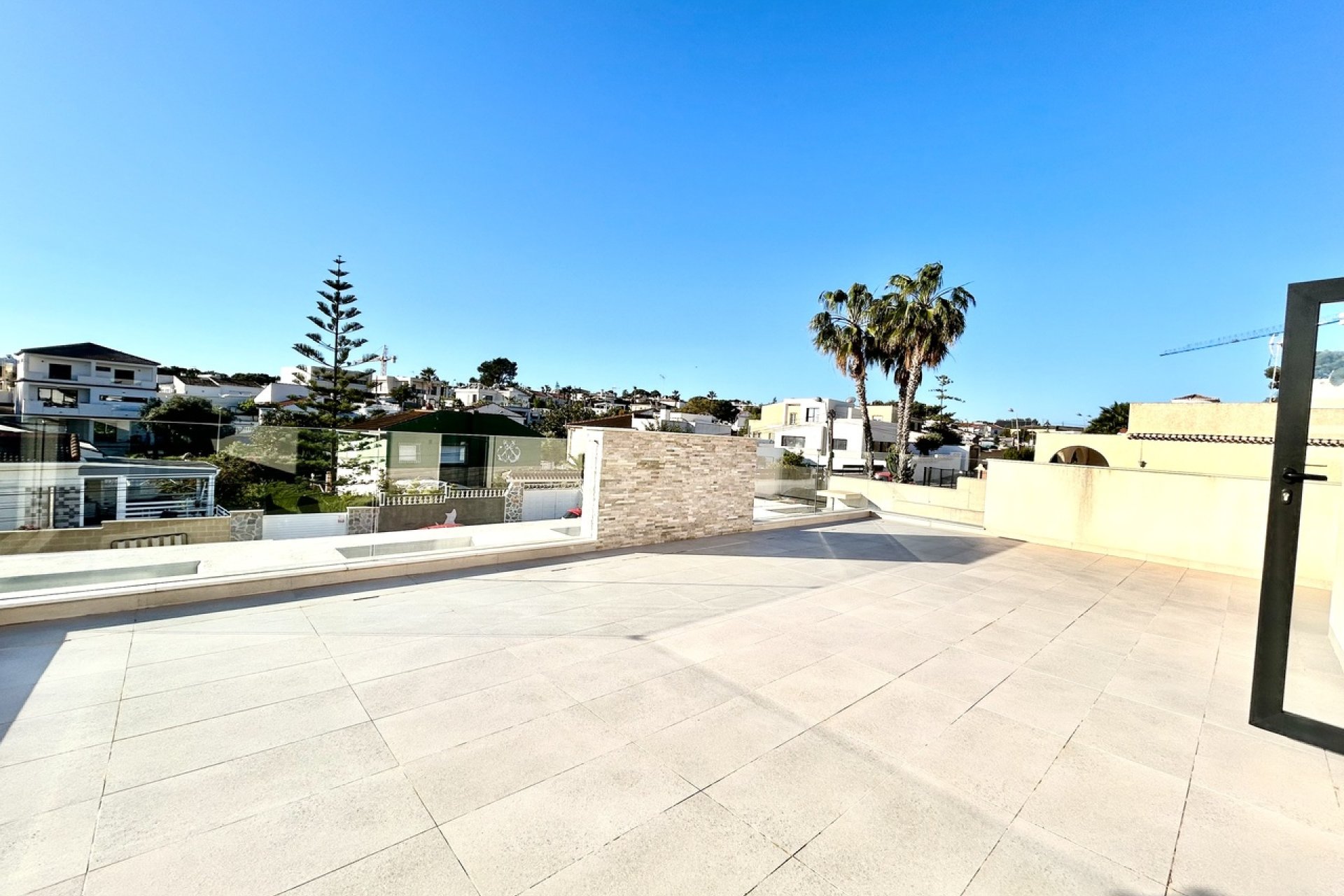 Resale - Villa * - Los Balcones *