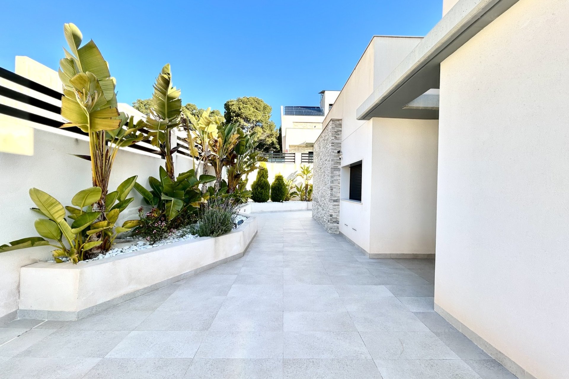 Resale - Villa * - Los Balcones *