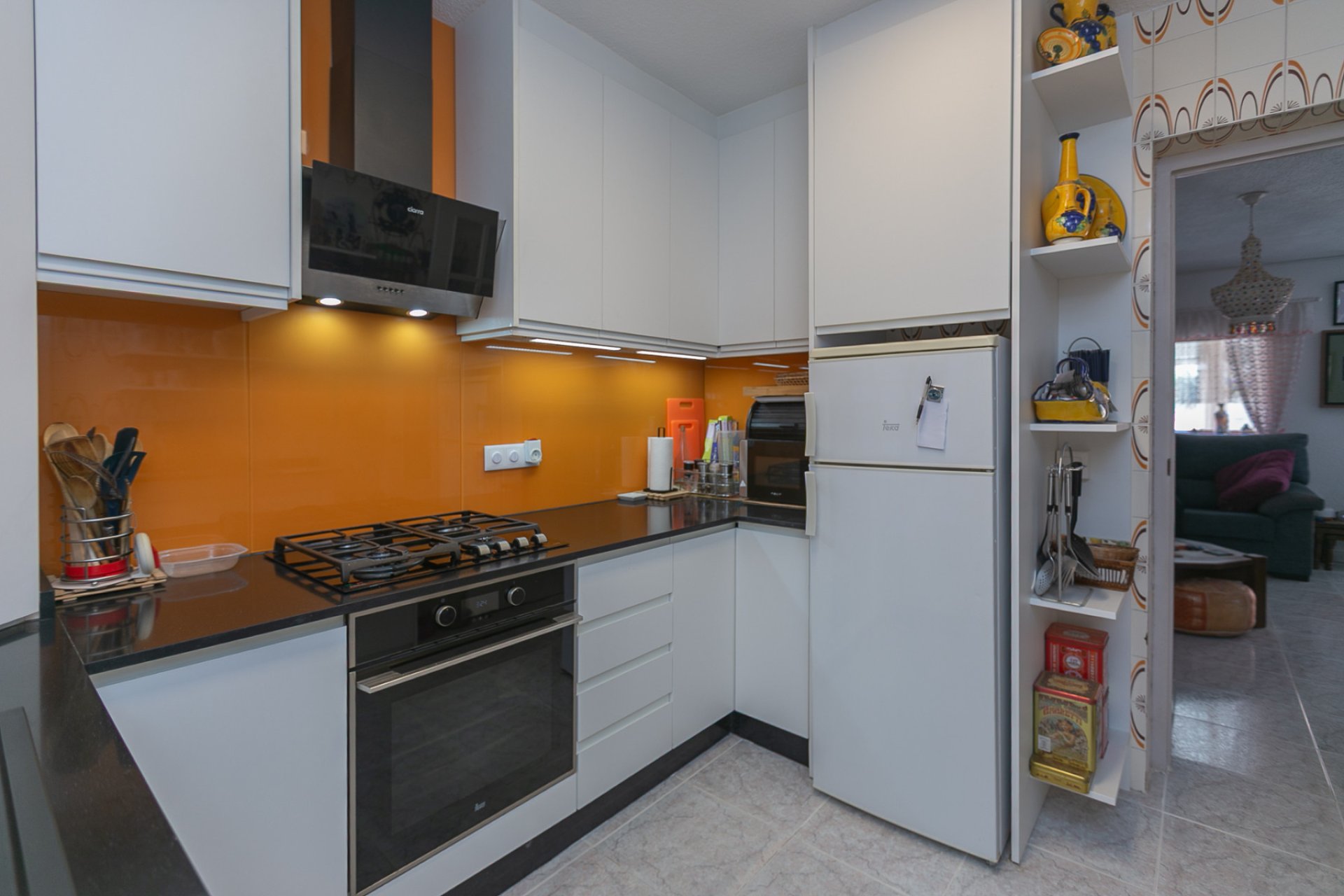 Resale - Villa * - Los Balcones *