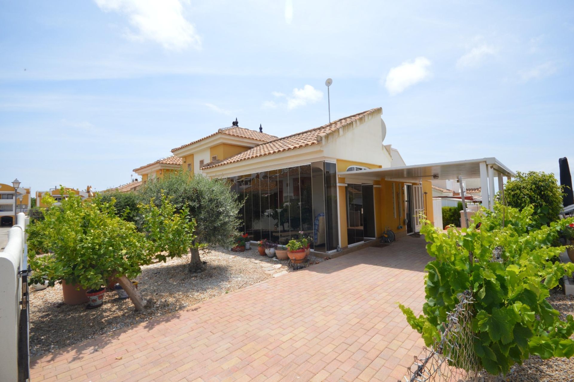 Resale - Villa * - Los Montesinos * - Costa blanca sur