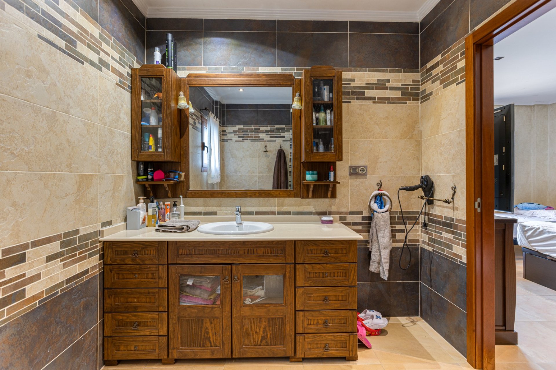 Resale - Villa * - Los Montesinos - La Herrada *