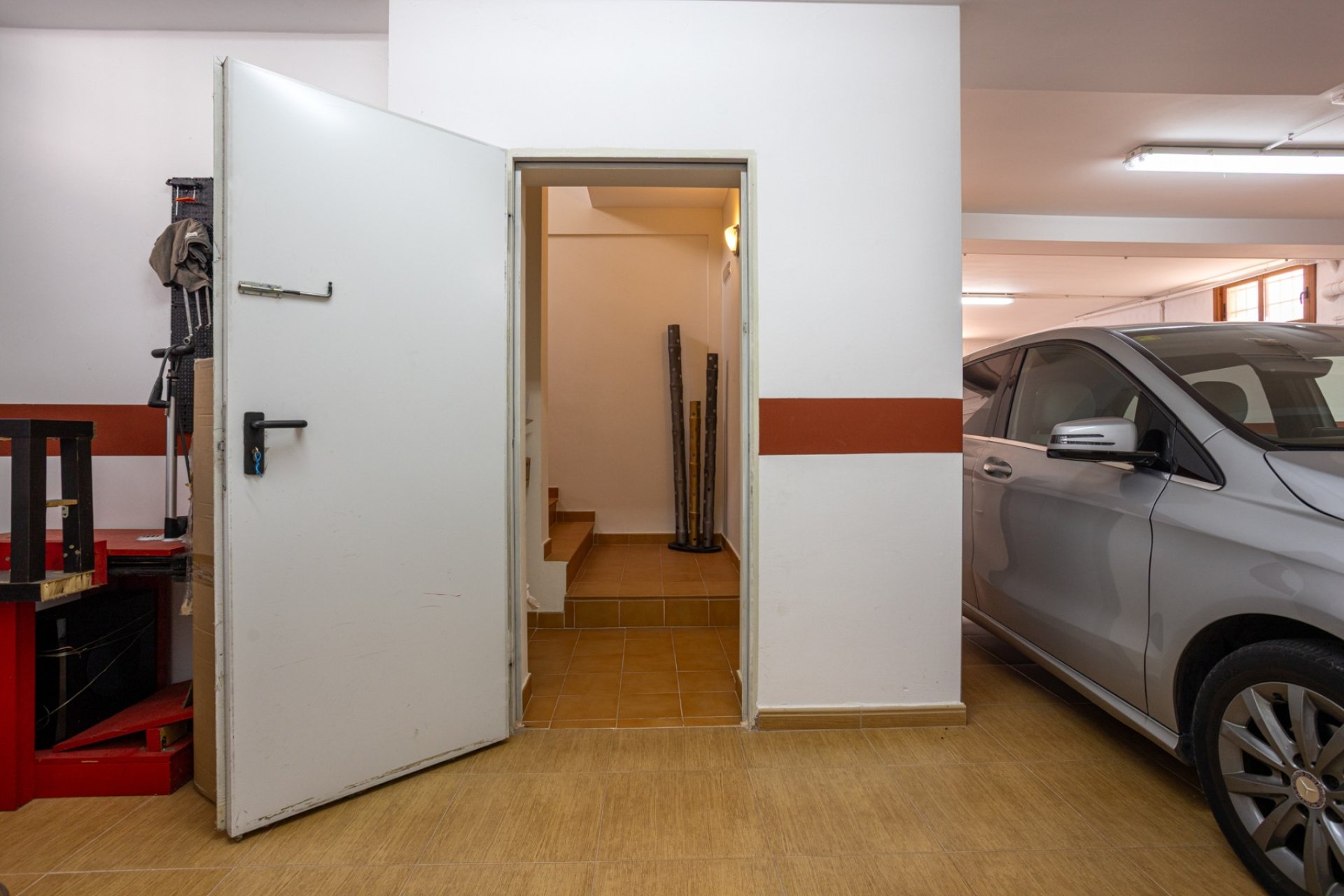 Resale - Villa * - Los Montesinos - La Herrada *