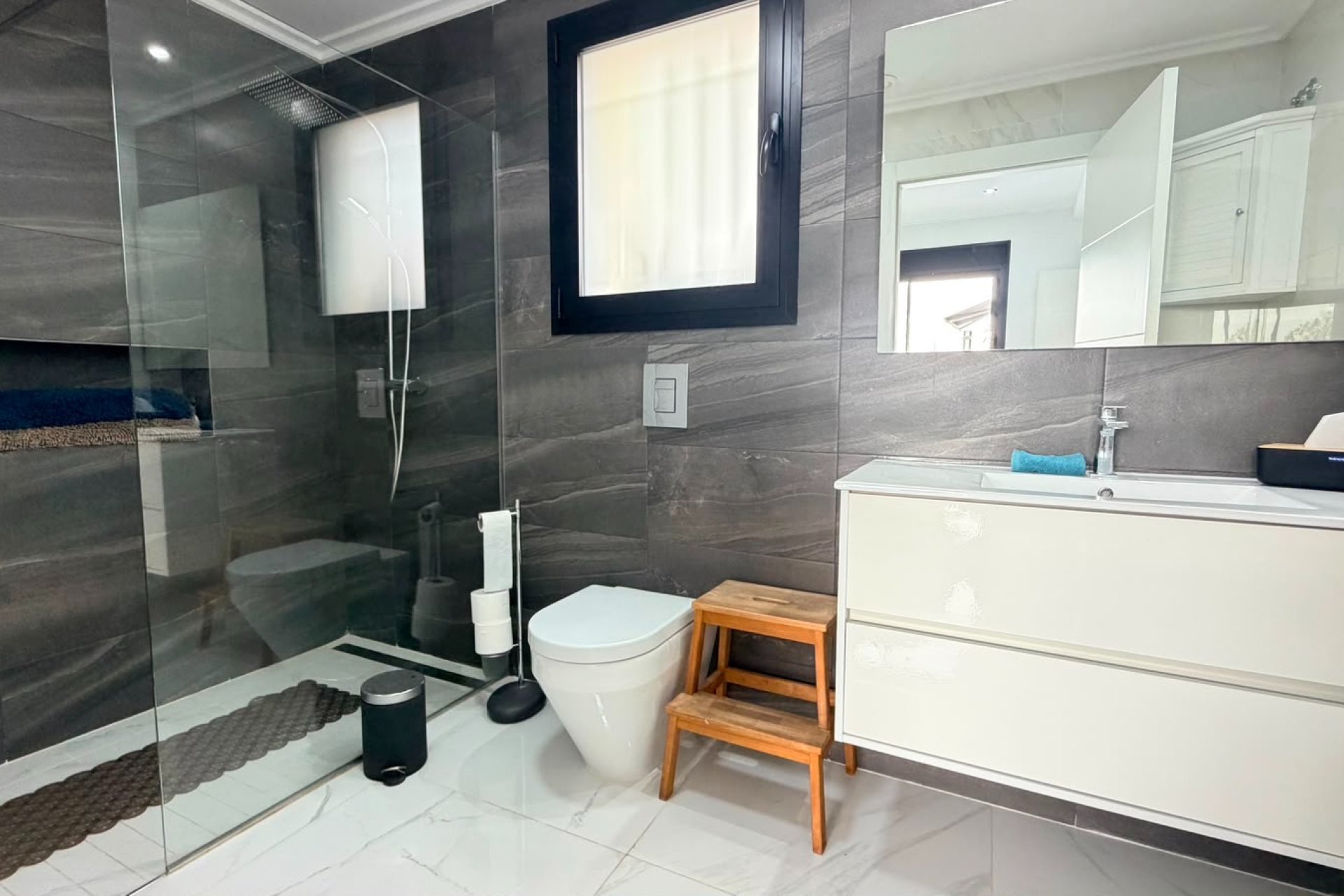 Resale - Villa * - Los Montesinos * - La Herrada *