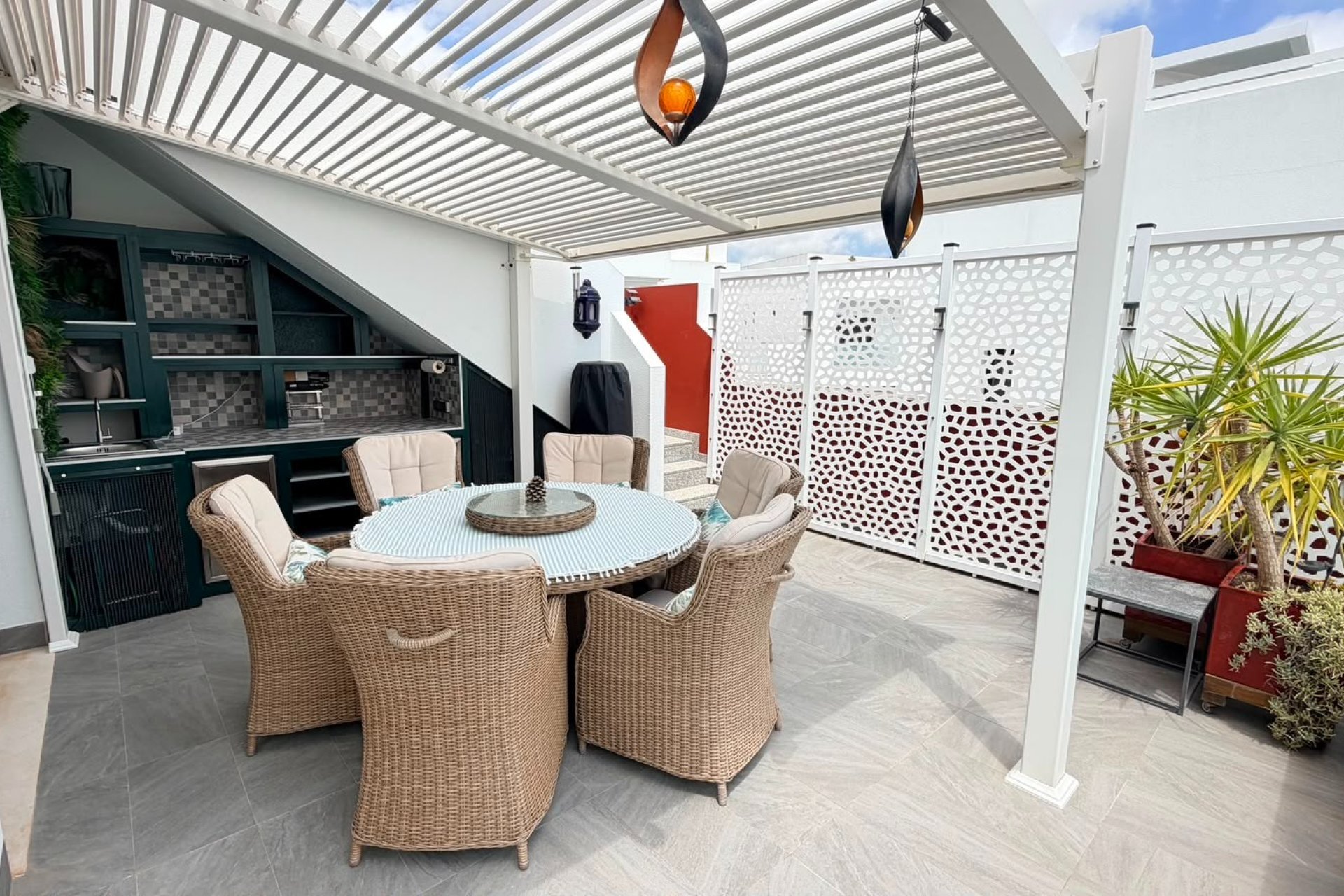 Resale - Villa * - Los Montesinos * - La Herrada *
