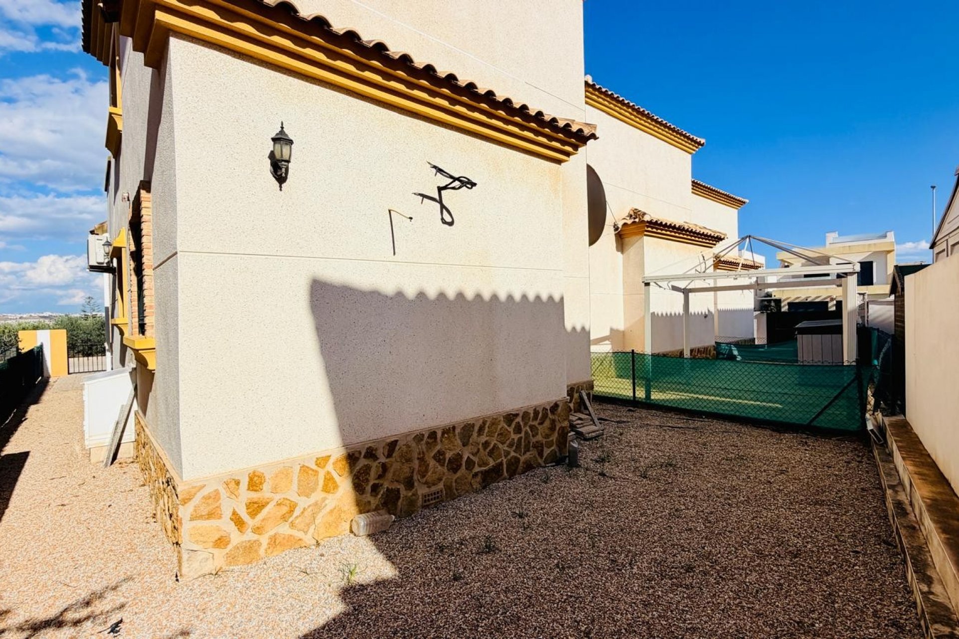 Resale - Villa * - Los Montesinos * - La Herrada *