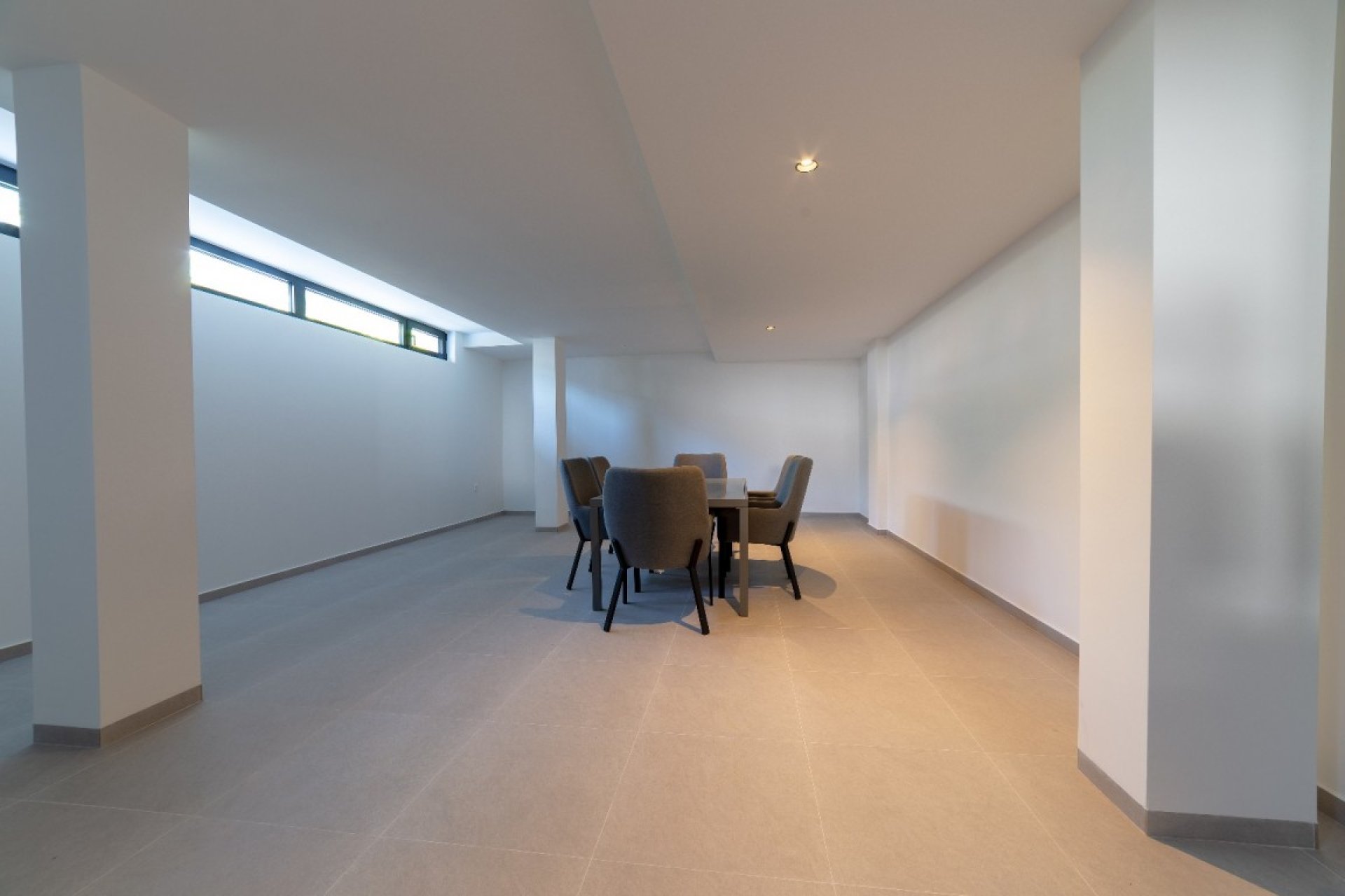 Resale - Villa * - Los Montesinos *