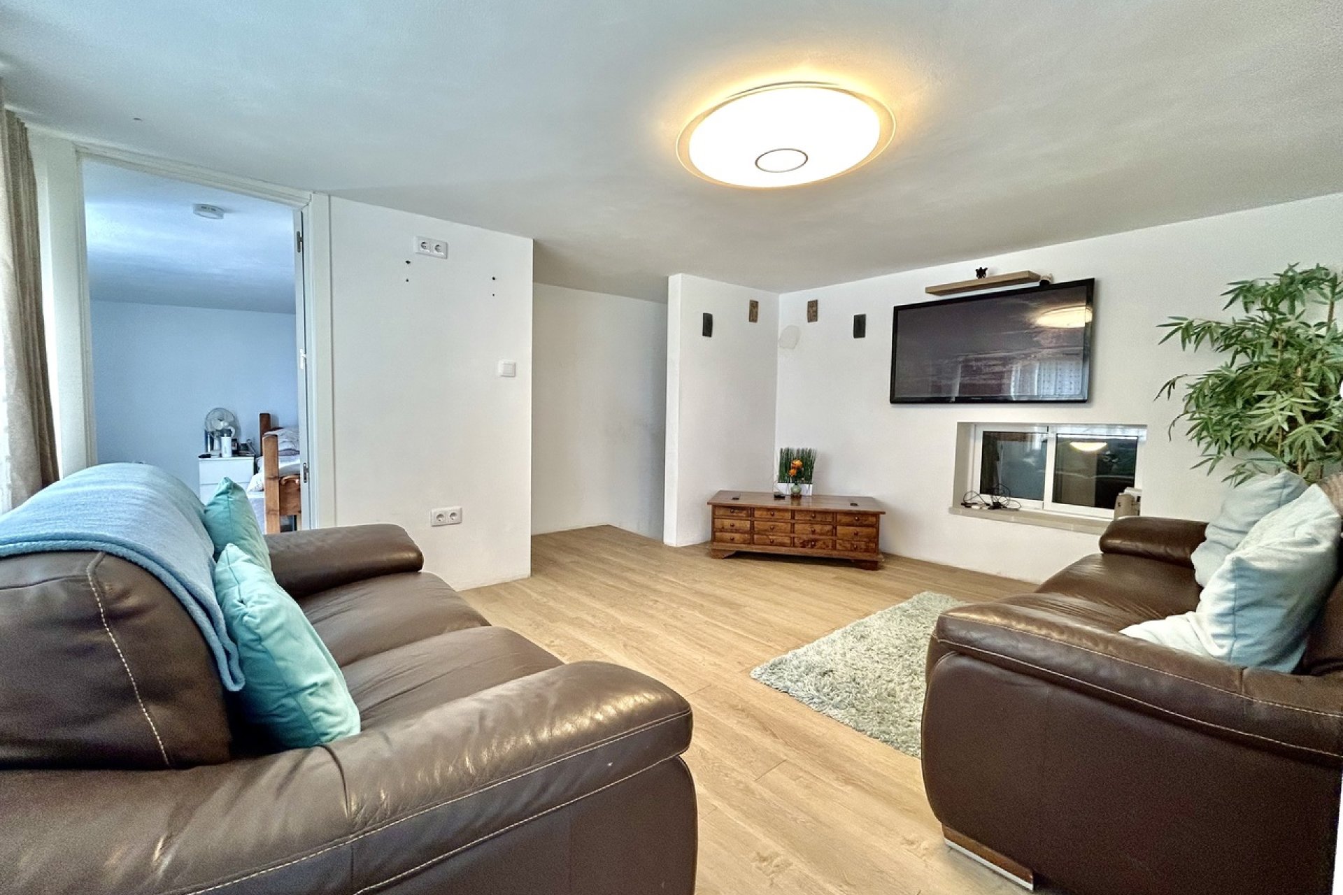 Resale - Villa * - Los Montesinos *