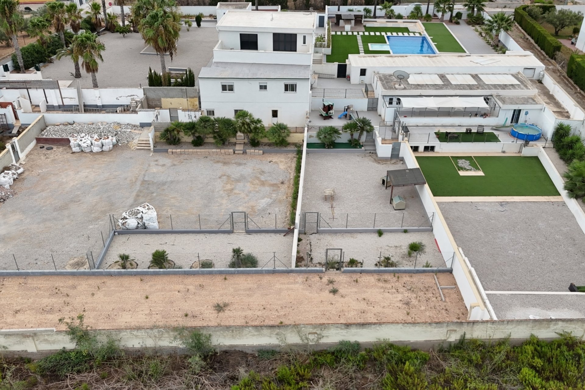 Resale - Villa * - Los Montesinos *