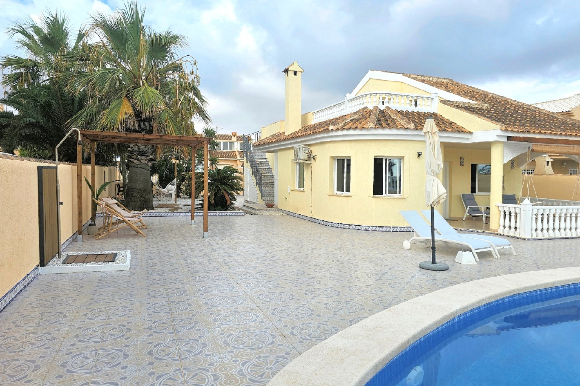 Resale - Villa - Los Urrutias - Estrella De Mar