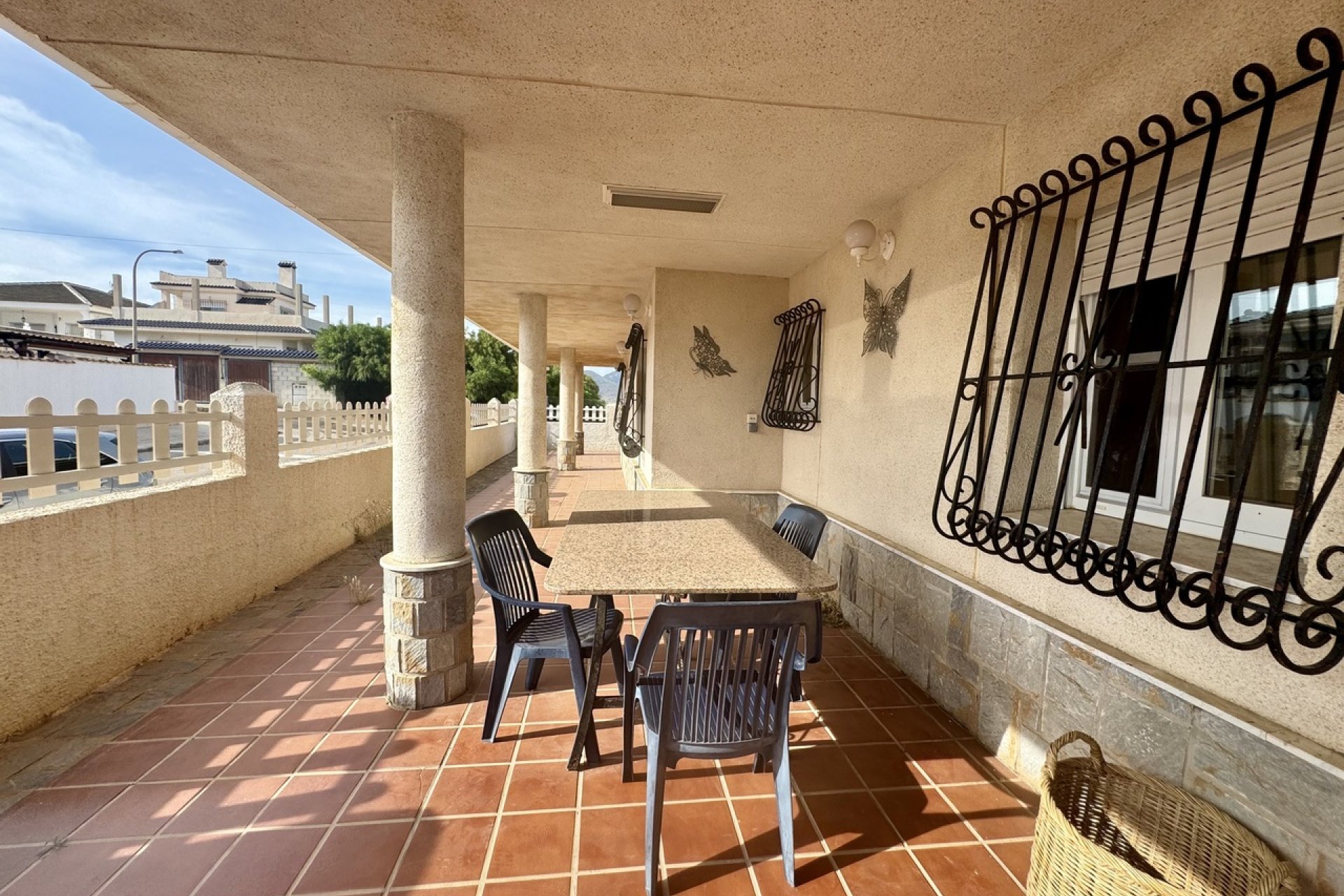 Resale - Villa * - Mar de Cristal *