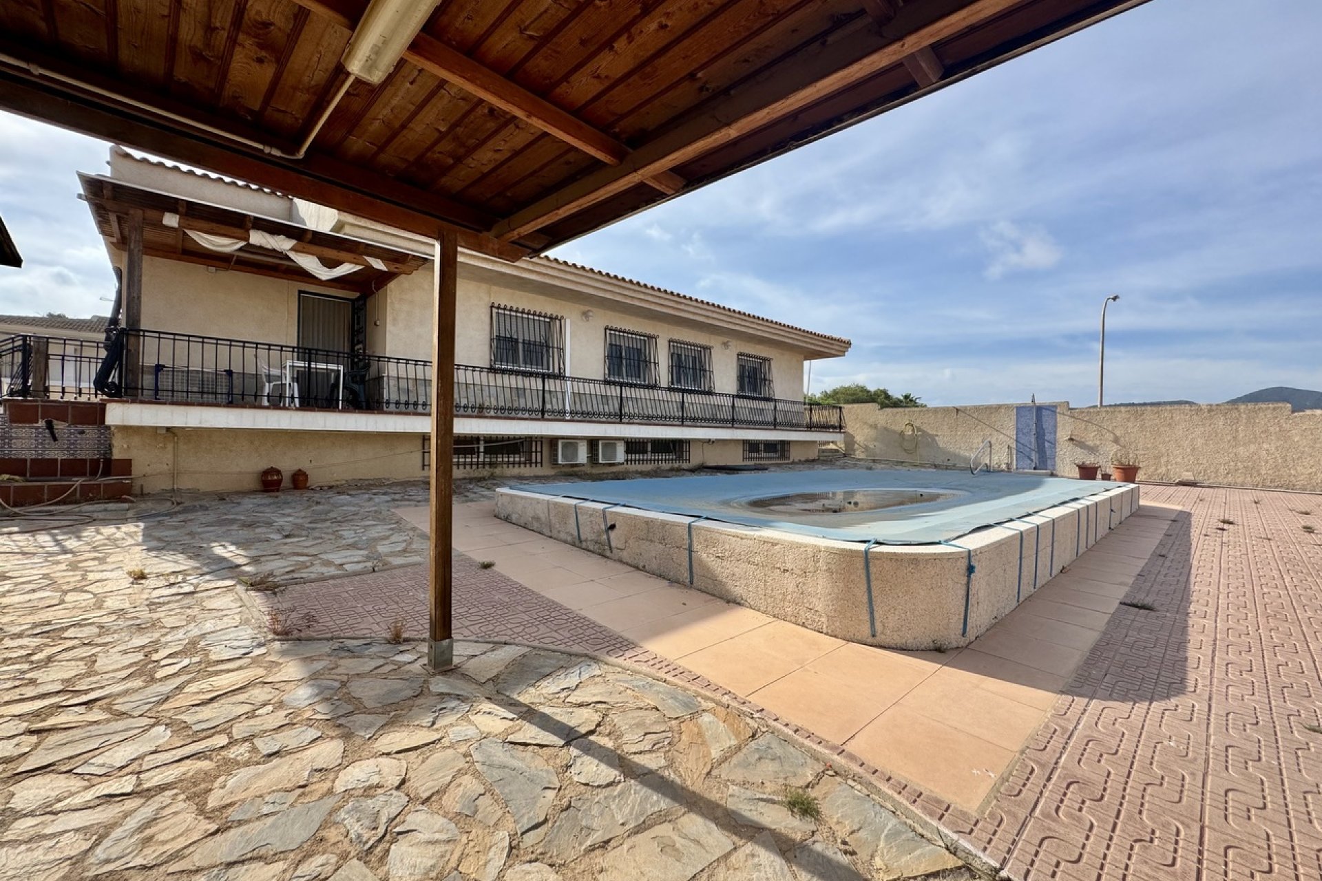 Resale - Villa * - Mar de Cristal *