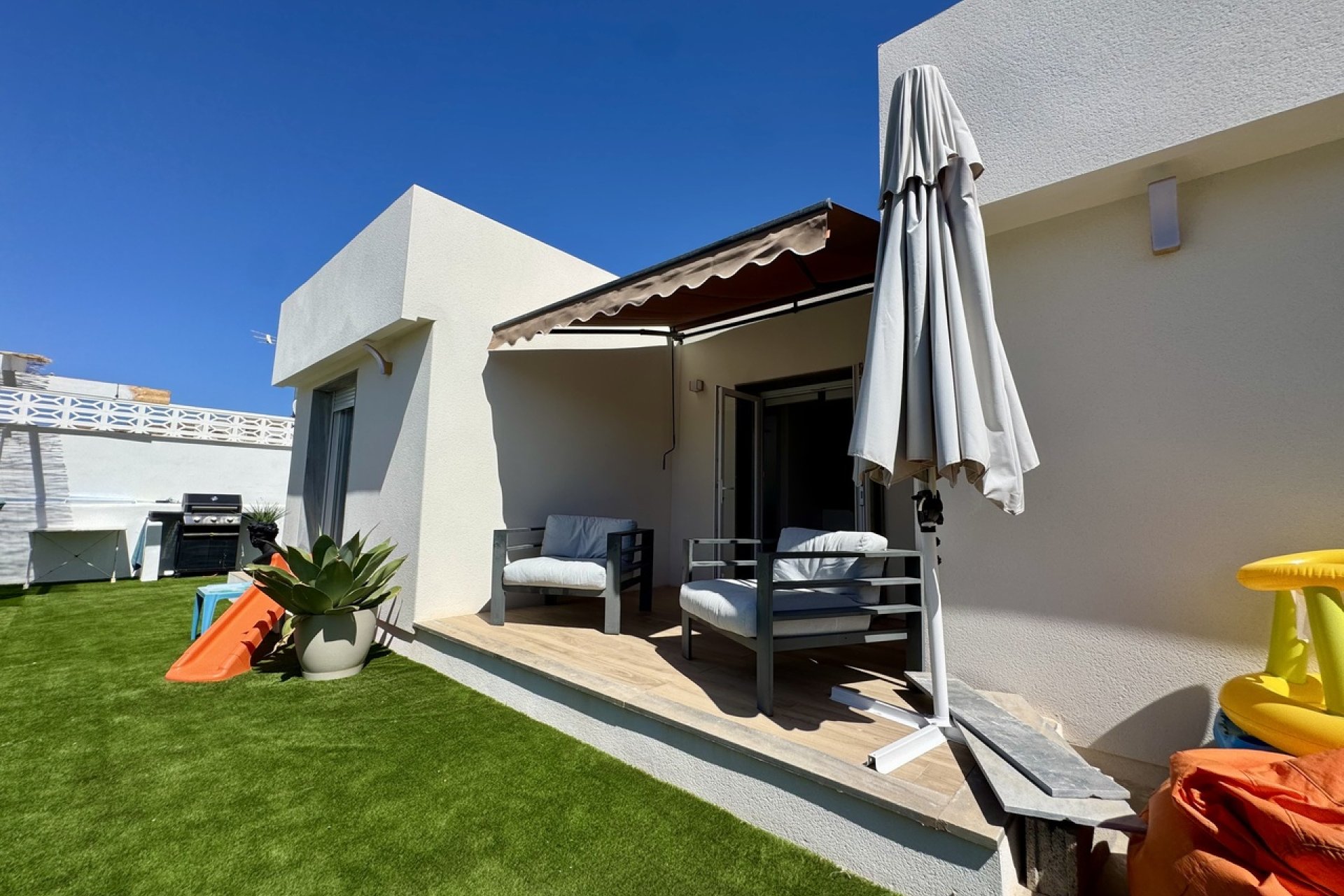 Resale - Villa * - Mar de Cristal *