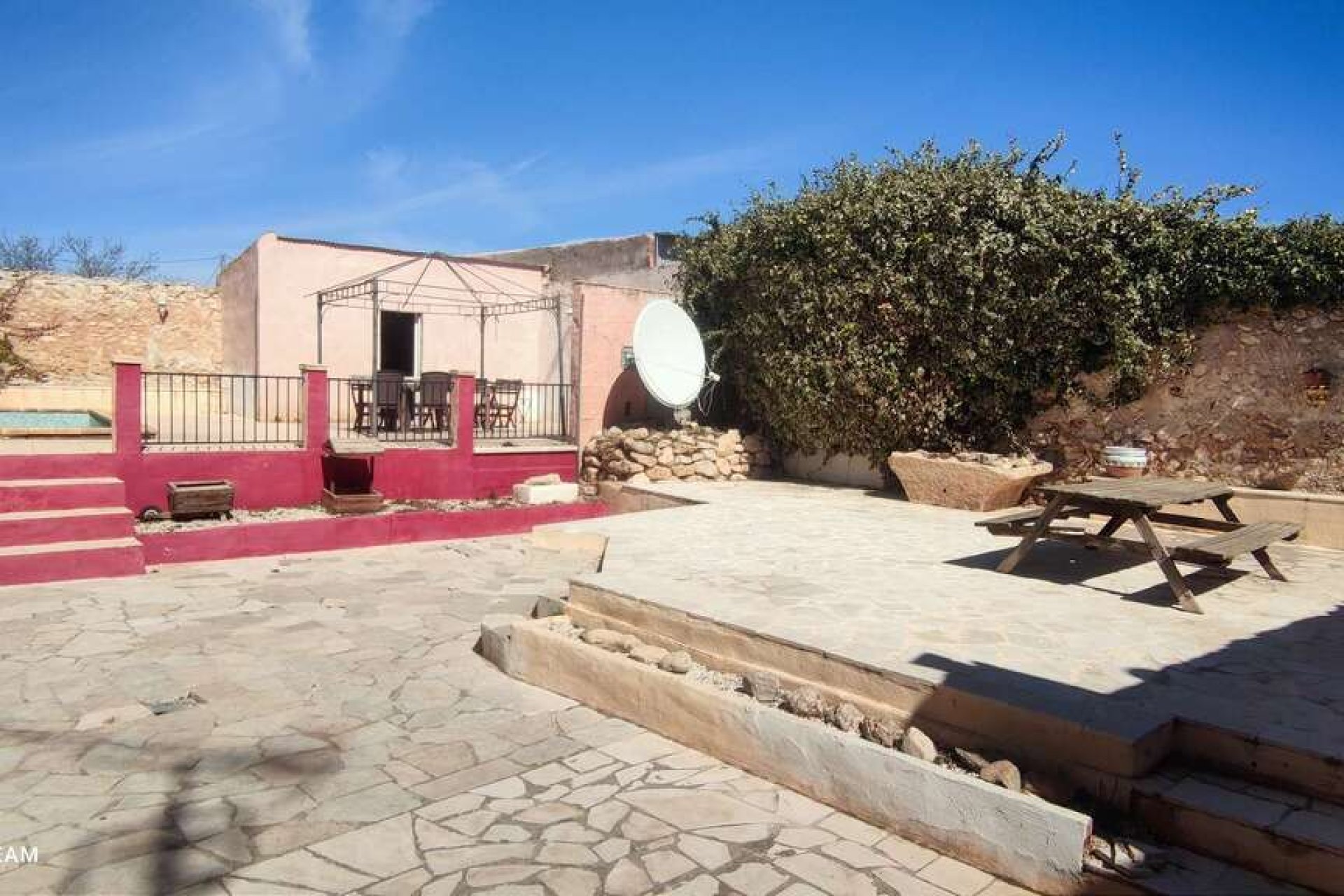 Resale - Villa * - Monóvar