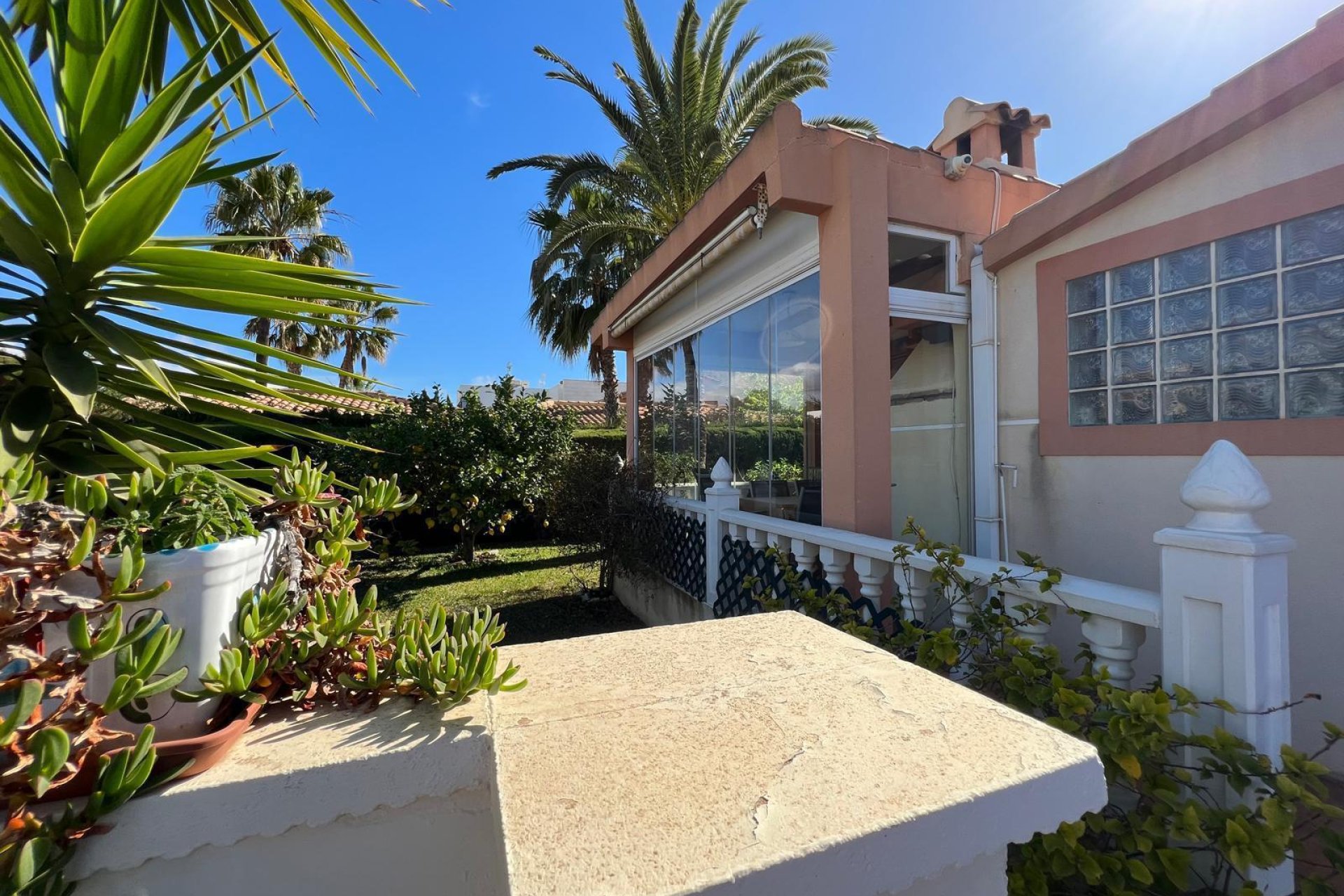 Resale - Villa * - Orihuela * - Cabo Roig *