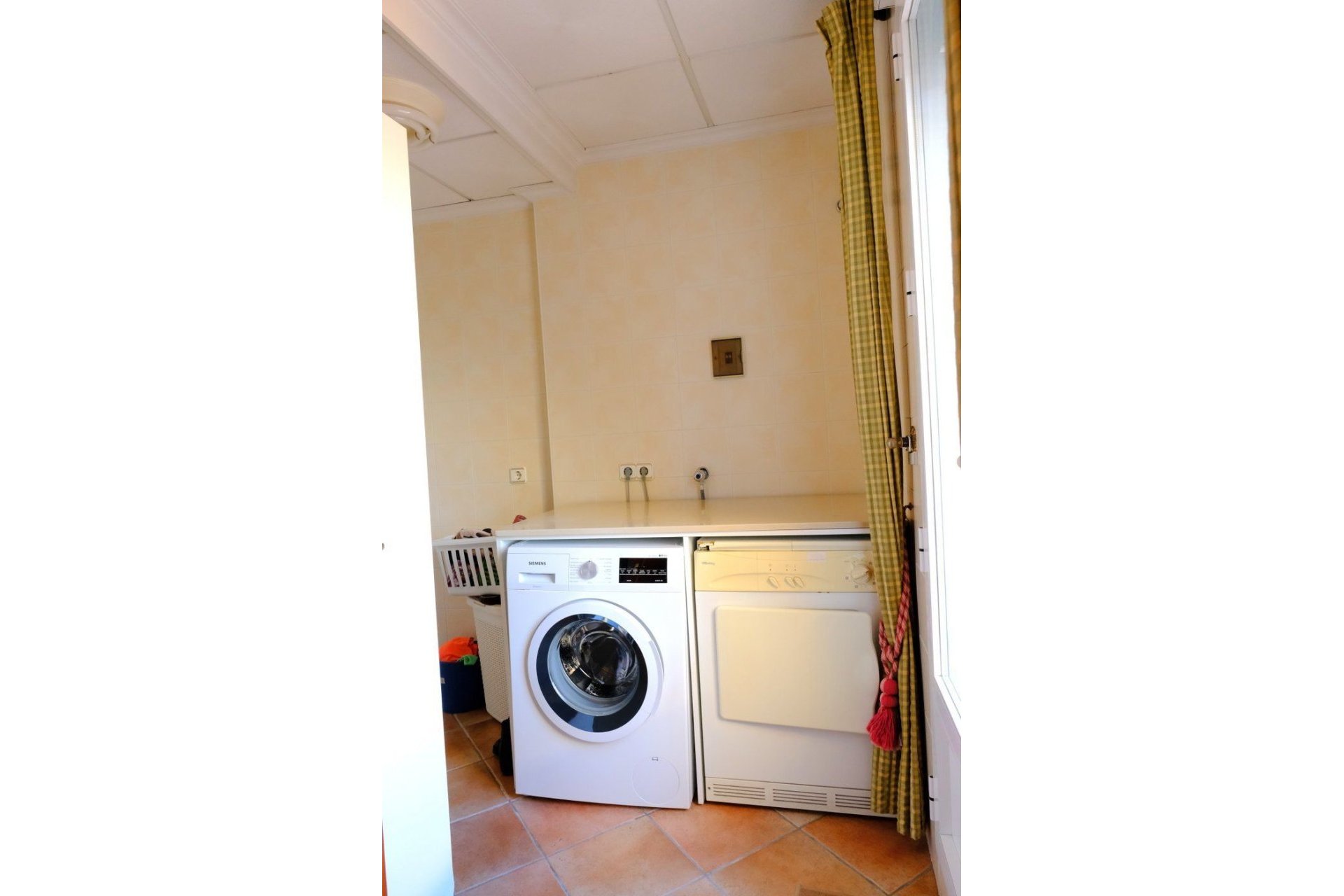 Resale - Villa * - Orihuela * - Correntías Medias