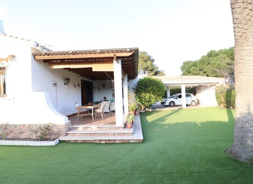 Resale - Villa - Orihuela Costa - Altos de Campoamor