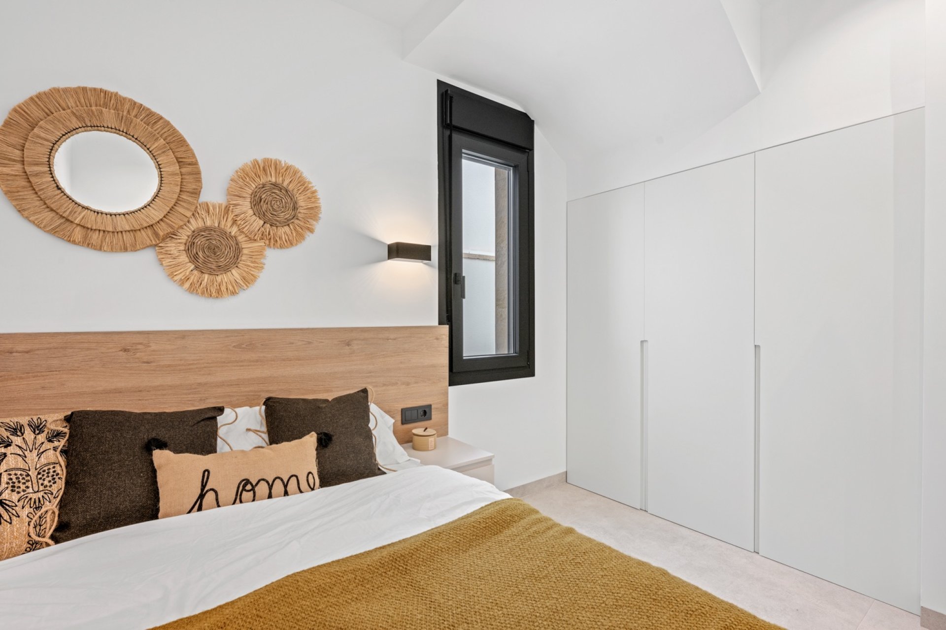 Resale - Villa * - Orihuela Costa * - Blue Lagoon*