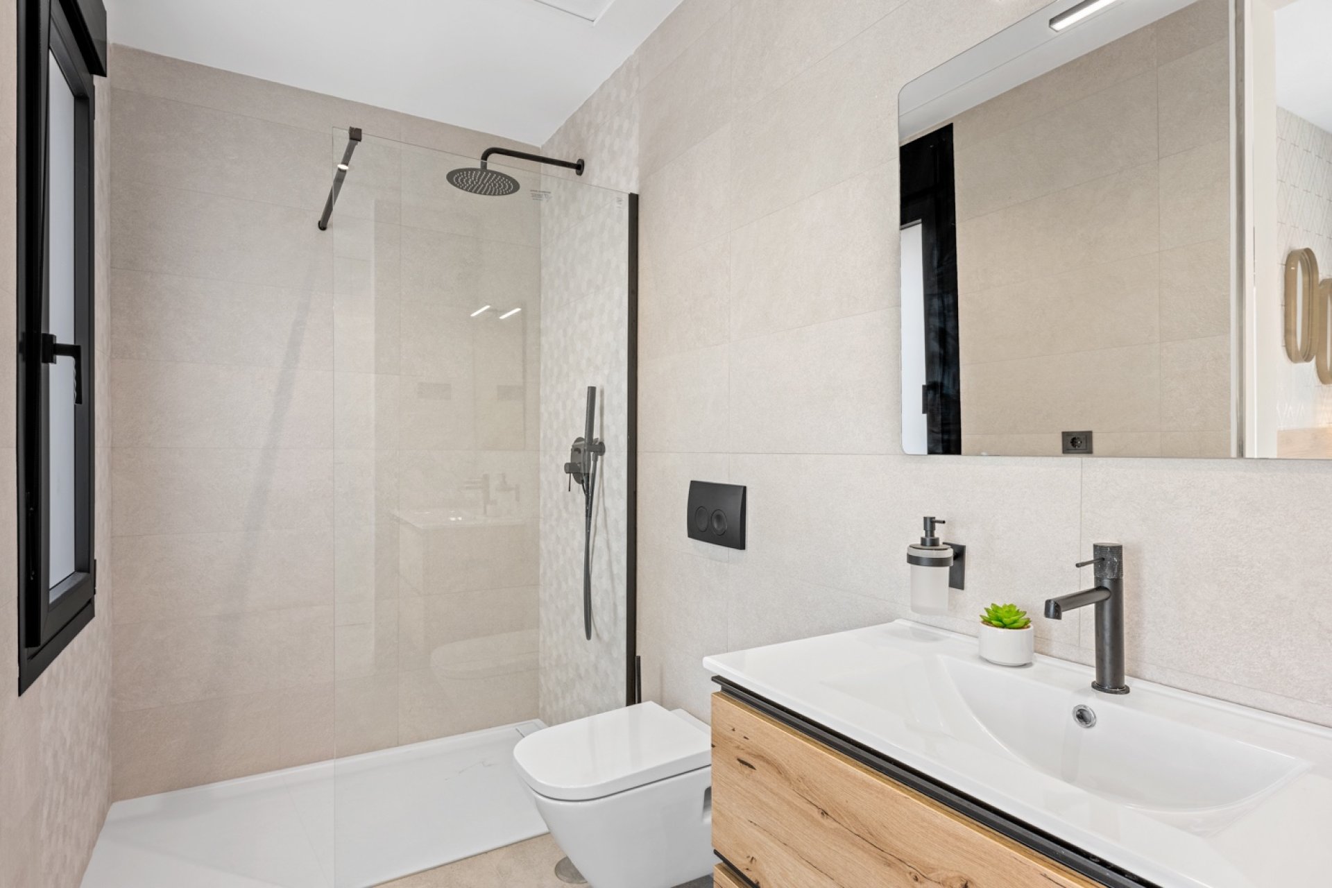 Resale - Villa * - Orihuela Costa * - Blue Lagoon*