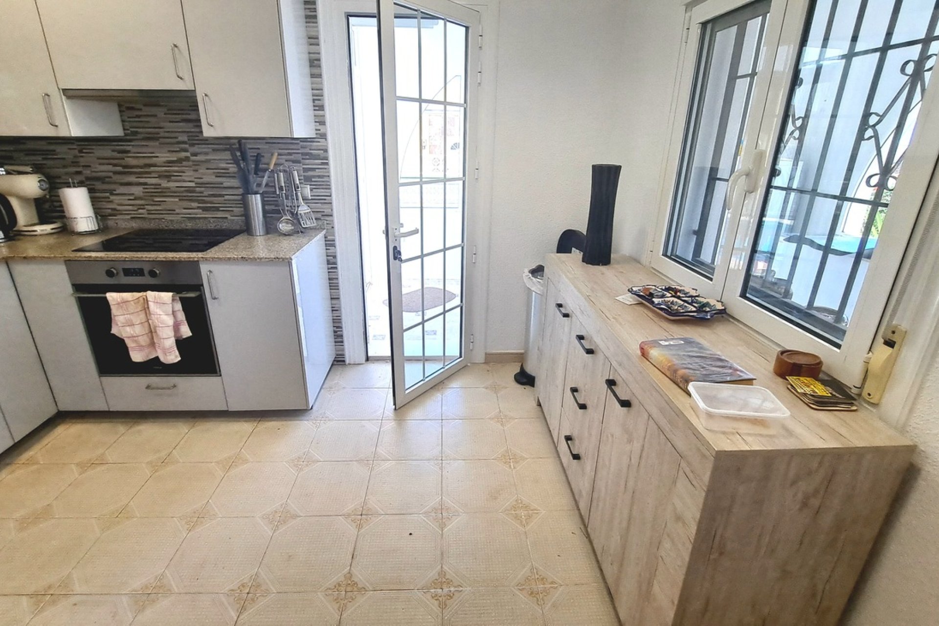 Resale - Villa * - Orihuela Costa * - Blue Lagoon