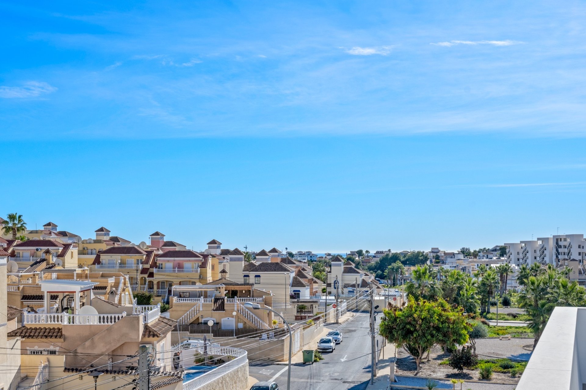 Resale - Villa * - Orihuela Costa * - Blue lagoon *