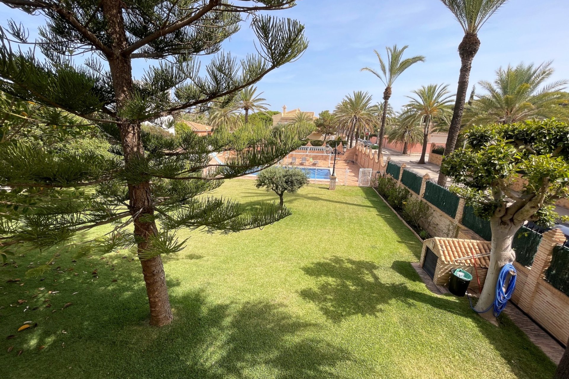 Resale - Villa * - Orihuela Costa - Cabo Roig *