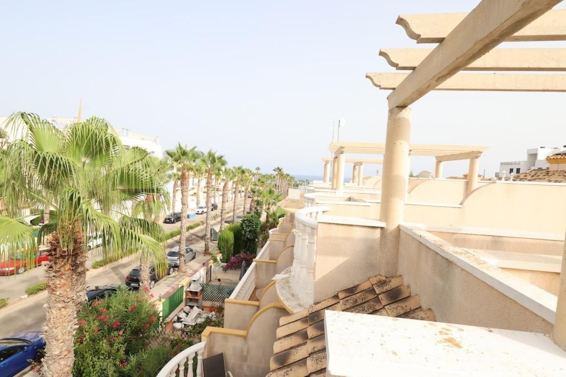 Resale - Villa * - Orihuela Costa - Cabo Roig *