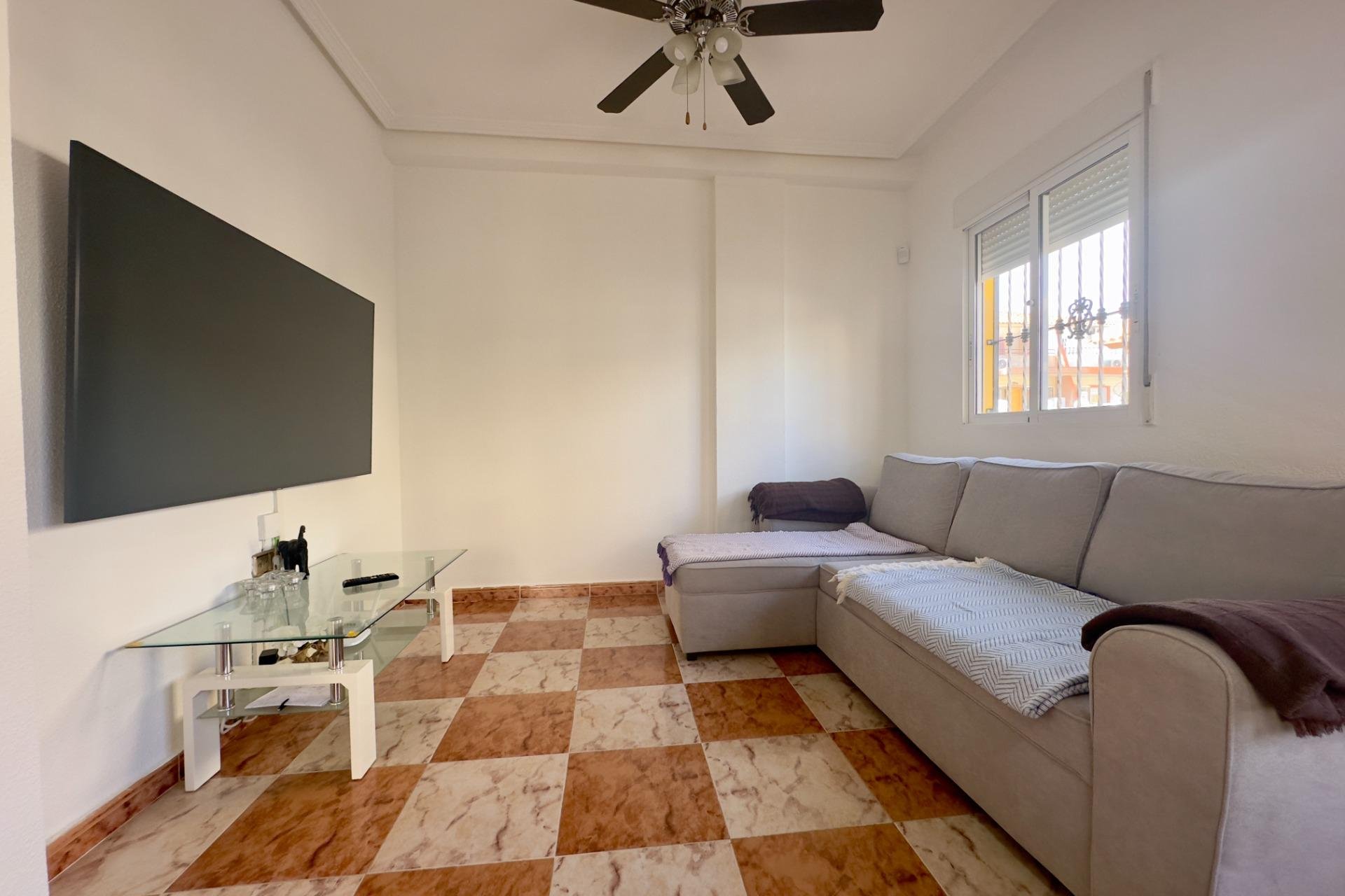 Resale - Villa * - Orihuela Costa - Cabo Roig *