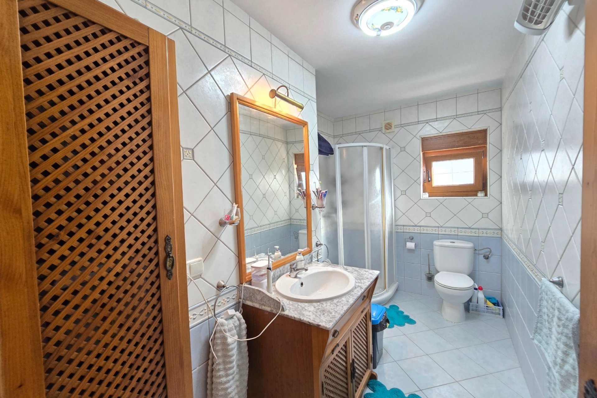 Resale - Villa * - Orihuela Costa - Cabo Roig *