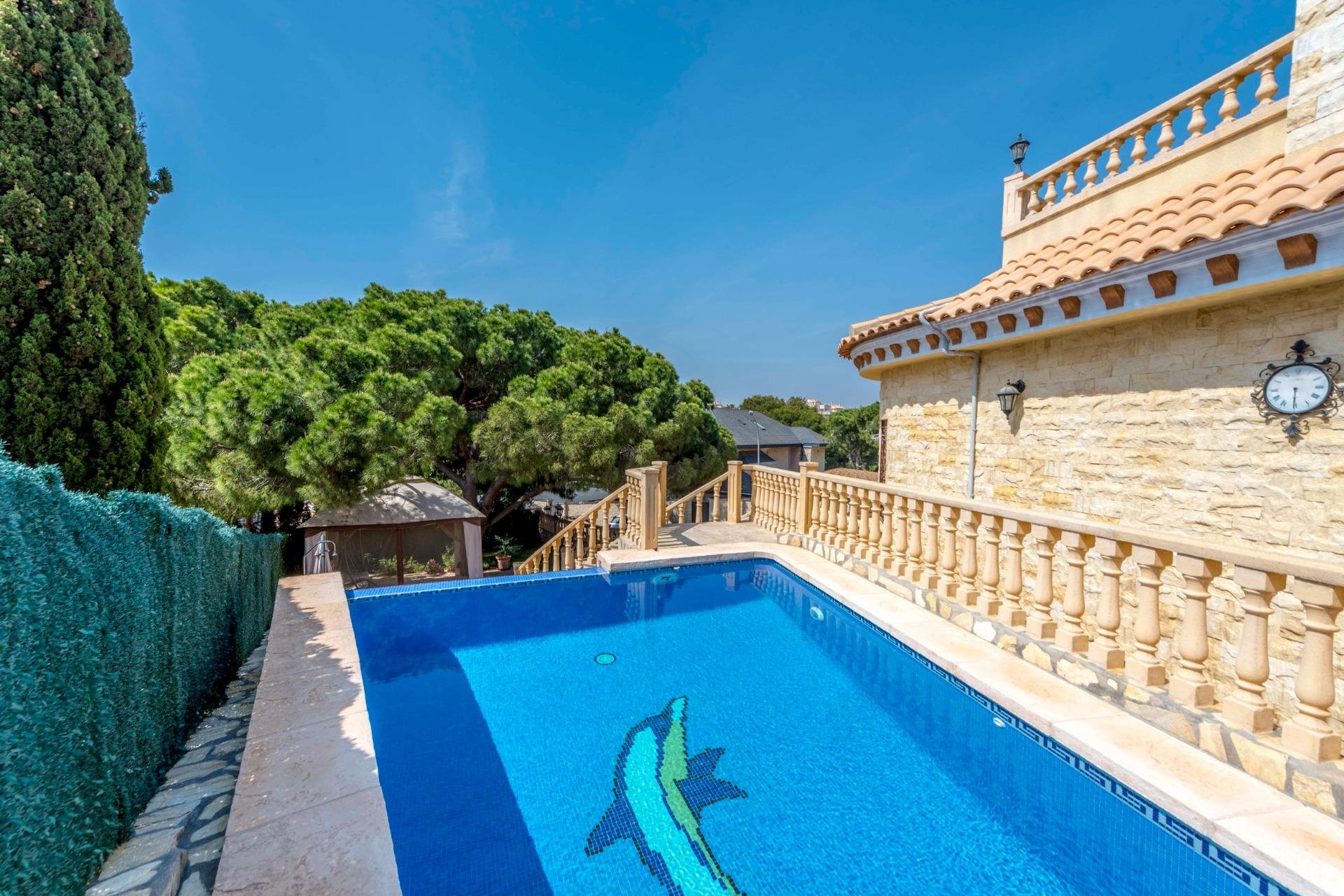 Resale - Villa * - Orihuela Costa * - Campoamor *