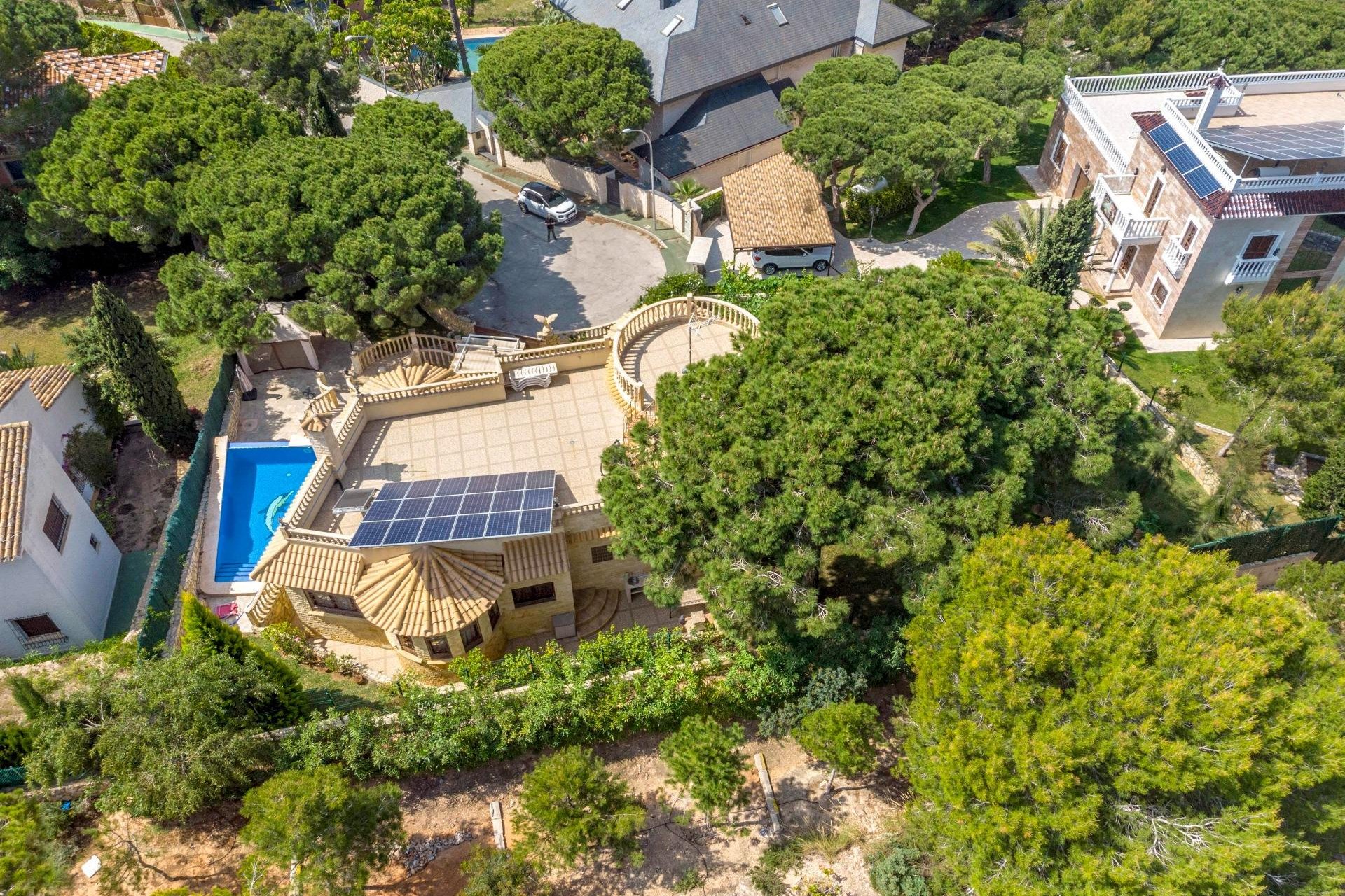 Resale - Villa * - Orihuela Costa * - Campoamor *