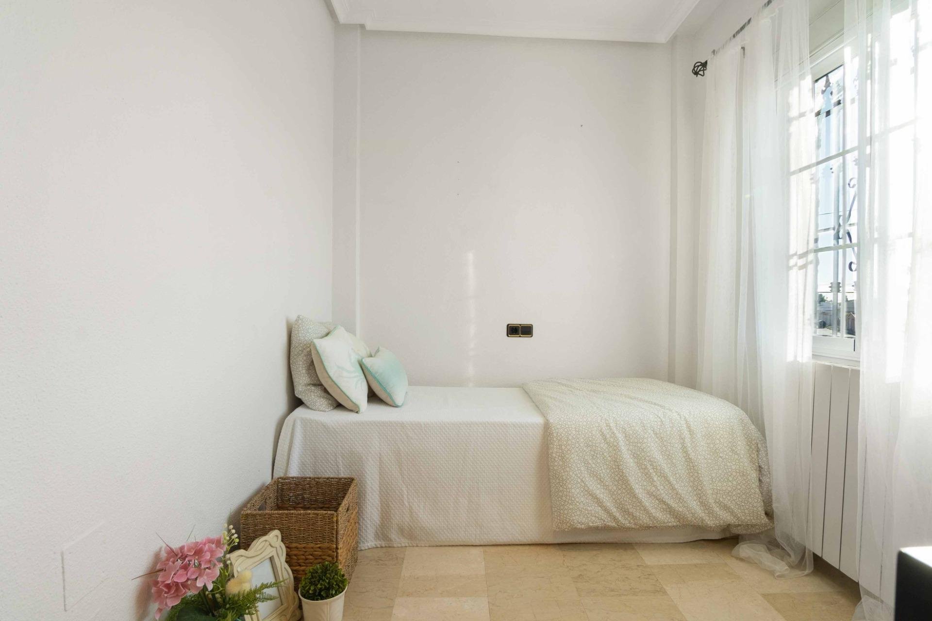 Resale - Villa * - Orihuela Costa * - La Florida *